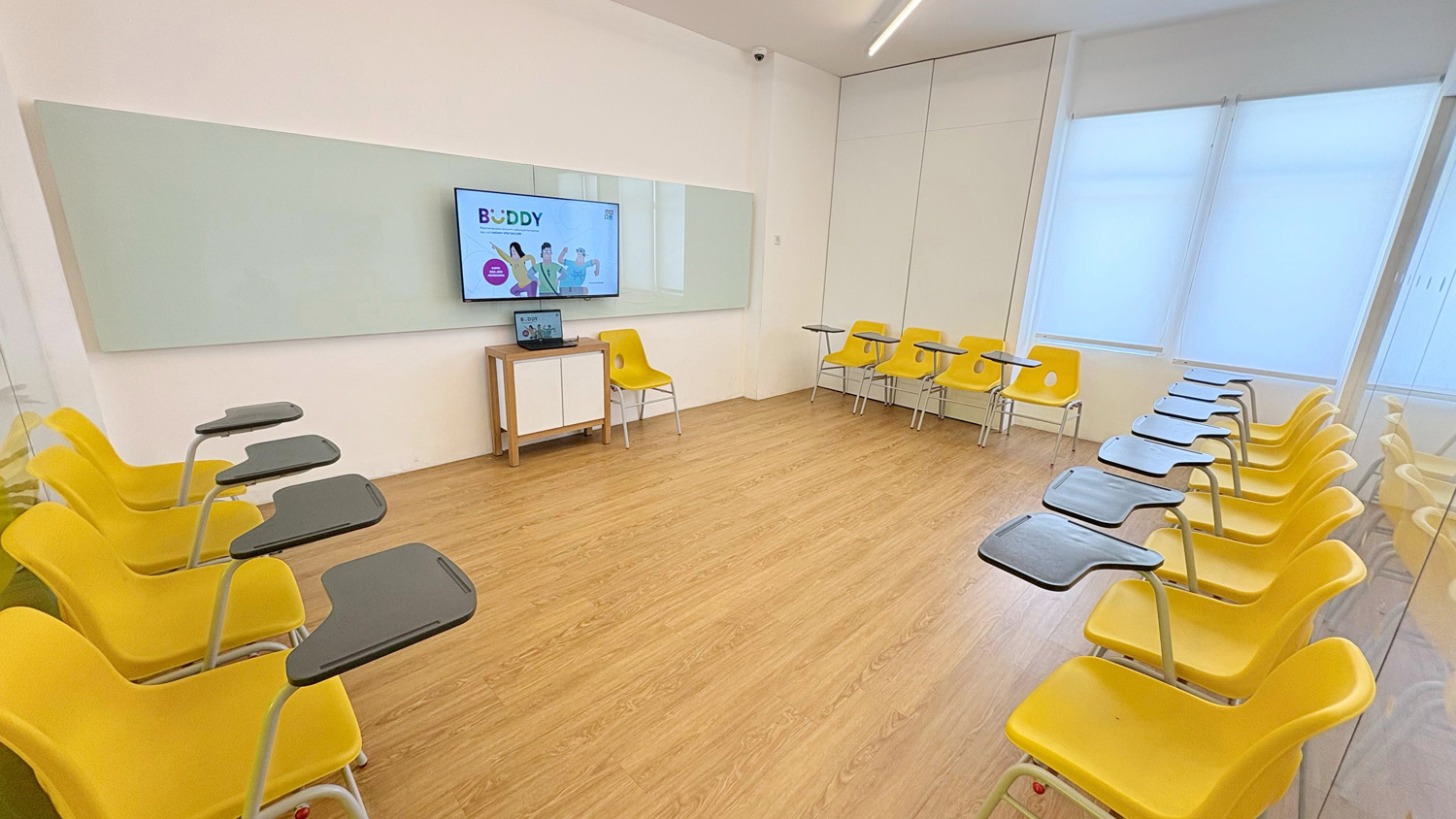 English 1 Bali Gianyar 6