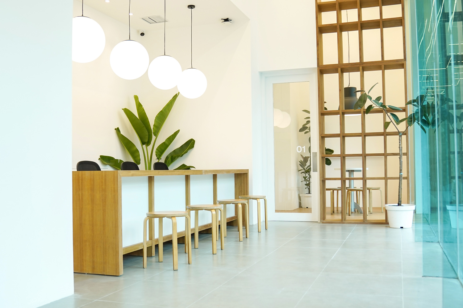 English 1 Surabaya Galaxy Mall 2